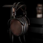 Audeze CRBN2: Fortschrittlicher elektrostatischer Kopfhörer mit SLAM-Technologie